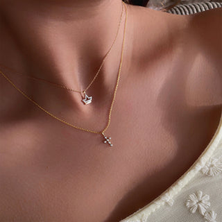 Cross Bezel Pendant Necklace