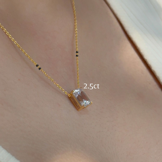 Lab Grown Diamond Emerald Prong Mangalsutra